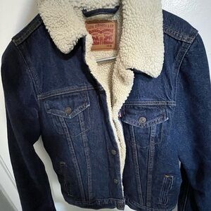 Levi denim Sherpa jacket woman’s medium